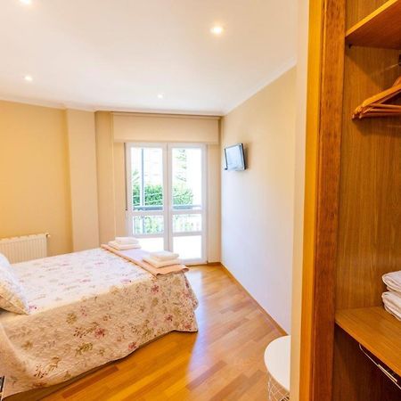 Apartamentos Riamar 2 Ribadeo Exteriör bild