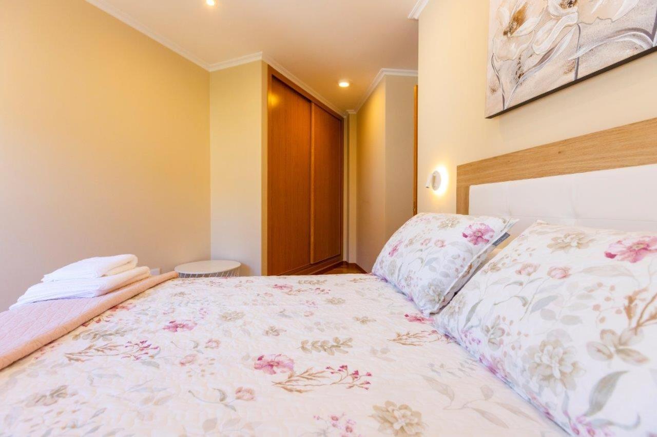 Apartamentos Riamar 2 Ribadeo Exteriör bild